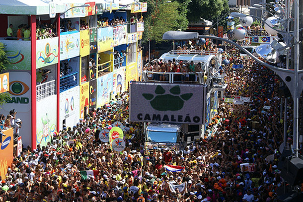 carnaval-2013-salvador-camaleao